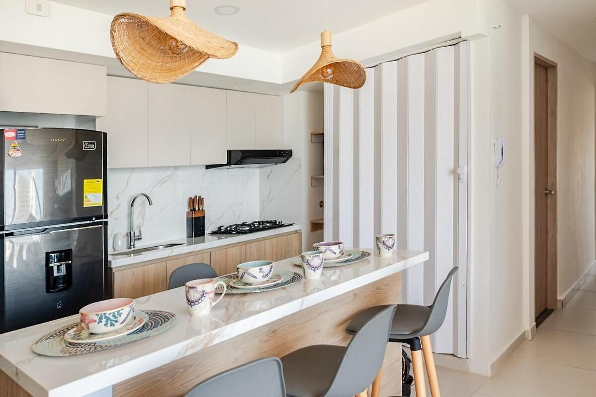 Piso 31, Cerca Aeropuerto Y Playa De Marbella